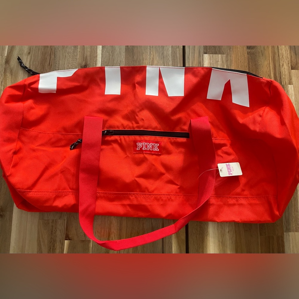 NWT PINK Victoria's Secret gym Duffle Bag